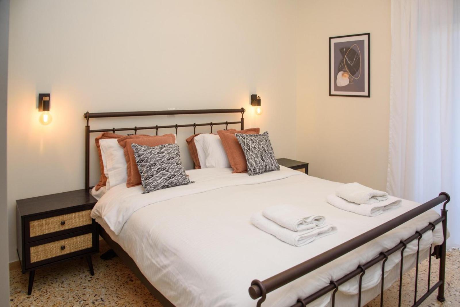 Annag And Zitahouse Athens